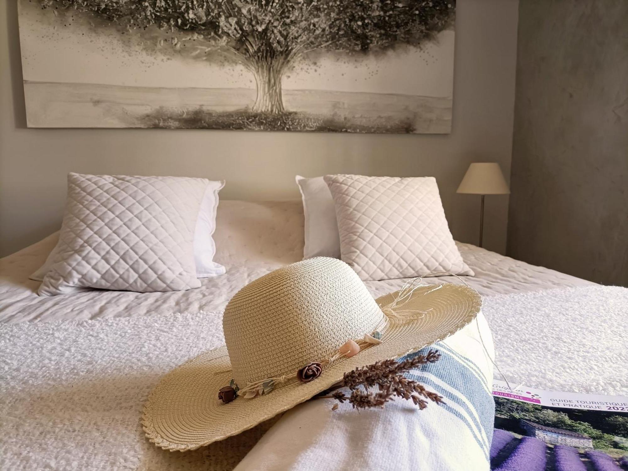 Hotel La Ferme Les Eybrachas Réauville Pokój zdjęcie